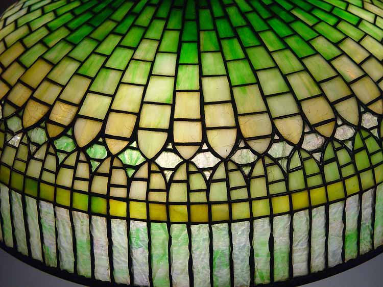 Curtain Border Tiffany Lamp